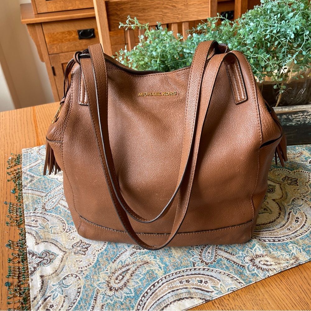 Michael Kors Ashbury Large Leather Tote Bucket Bag Camel Gold Tone Tassel